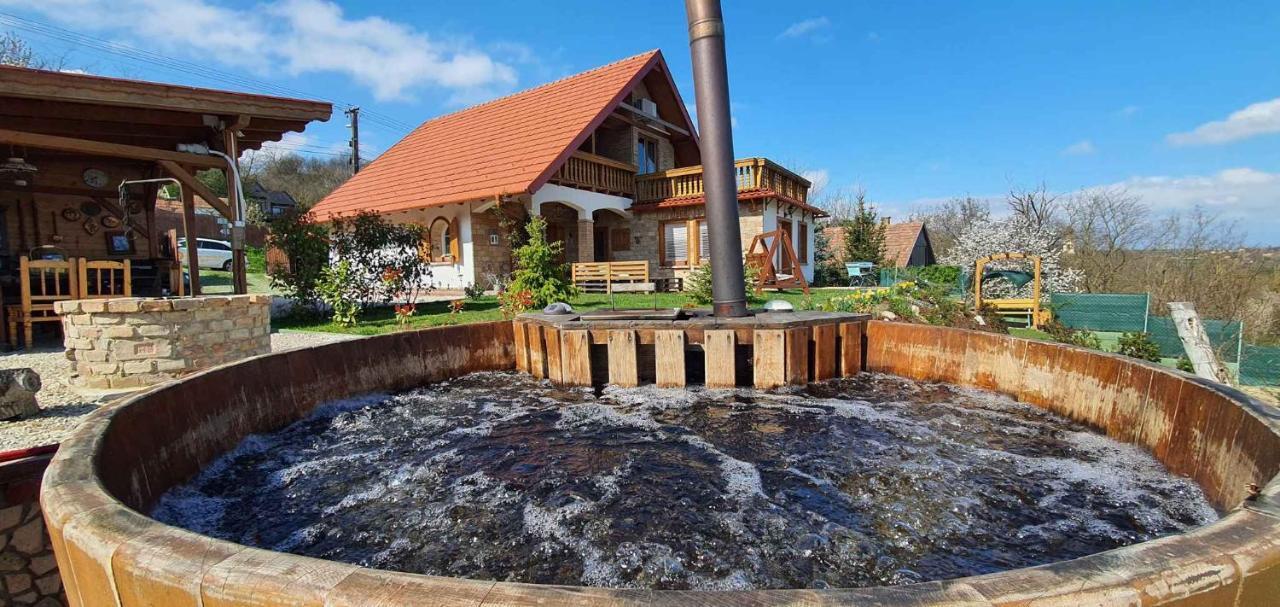 Holiday Home In Balatonendred 44893 Balatonendréd Exterior foto